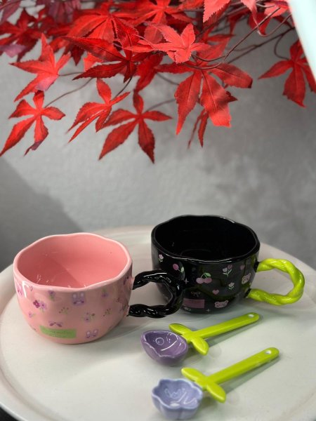 فنجان معلقة وردة